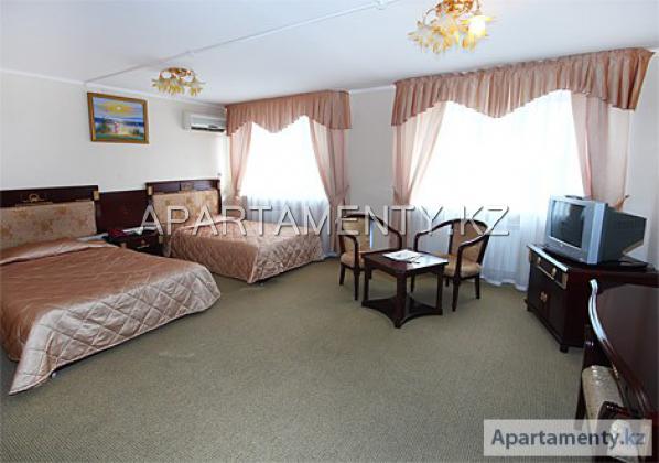 Semi-luxe double room
