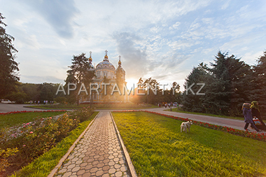 Church in Almaty, alley