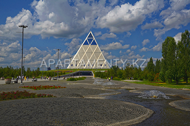 Alley with fountains near Pyramid, Astana