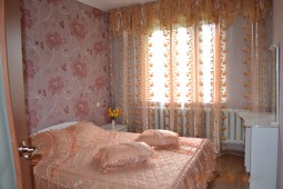 Трехкомнатная квартира посуточно в Боровом