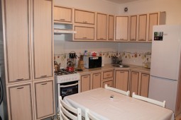 2-bedroom apartment daily