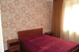 2-room apartment for daily rent, ul. Slavskogo 48