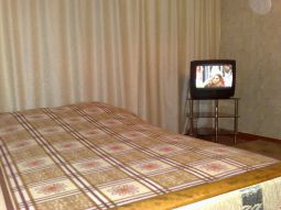 1-bedroom studio apartment daily, hourly