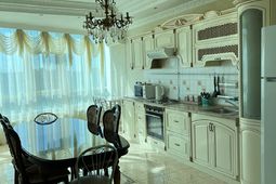 4-room apartment for daily rent, MD.11 d. 112 B