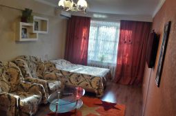 Посуточно квартира в центре атырау