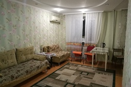 2-room apartment per night, st. Momysh Uly, d.10