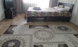 1-комнатная квартира посуточно в Караганде, центр