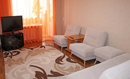 Посуточно отличная квартира на Дворце Спорта