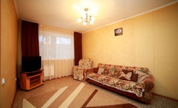 Трехкомнатная квартира посуточно Агатея