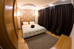 2-комнатная квартира посуточно, ул. Достык д. 48