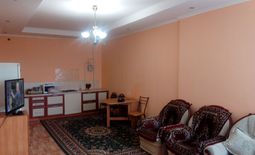 Двухкомнатная студия по суткам