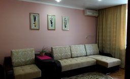 2-комнатная квартира посуточно, ул. Толстого д. 68