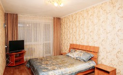 В центре однокомнатная квартира по суткам Ахсана