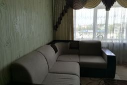 2-комнатная квартира посуточно, ул. Бородина 227/1