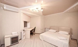 3-roomed apartment by the day