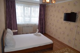 1-комнатная квартира посуточно, ул. Абая д. 47