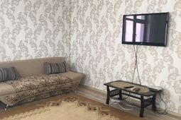 2-комнатная квартира посуточно, мкр. 12 д. 38 Б7