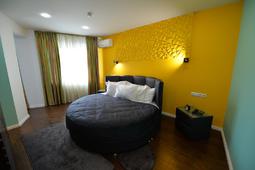 1-комнатная вип-квартира  центре города