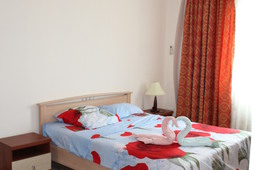 2-комнатная квартира посуточно в Актау