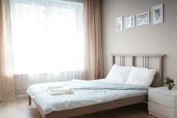 1-комнатная посуточно, ул. Мустафа Шокай, дом 48 В