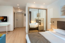 1-комнатная квартира посуточно, ул. Мухита 97