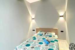 2-комнатная квартира посуточно в 16 мкр.