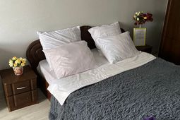 2-комнатная квартира посуточно в Караганде