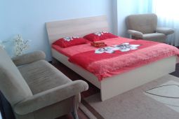 2-bedroom apartment daily