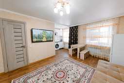 3-room apartment for daily rent, PR. Bukhar Zhyrau