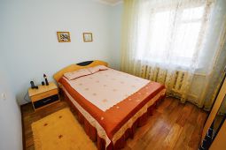 2-bedroom apartment daily