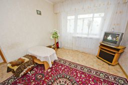 1-room apartment for daily rent, ul. Alikhanov 30