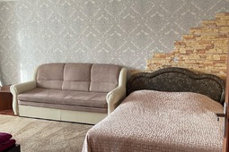 1-комнатные апартаменты посуточно, Гоголя 64