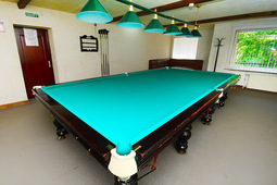 Russian billiard